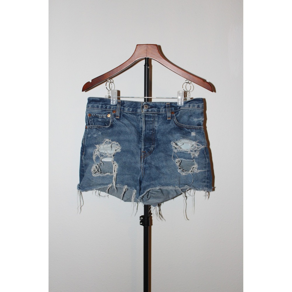 Levi's Wedgie Short‎ Women's 29 Medium Wash Distressed High Rise Denim Shorts